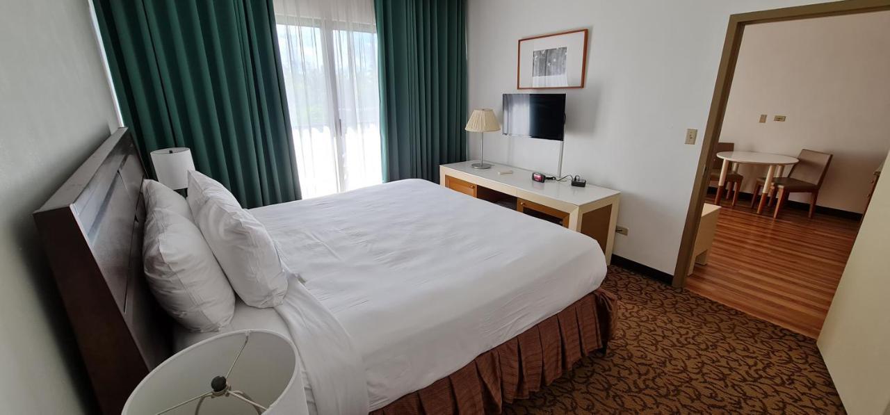 Surestay By Best Western Guam Airport Barrigada Exteriör bild